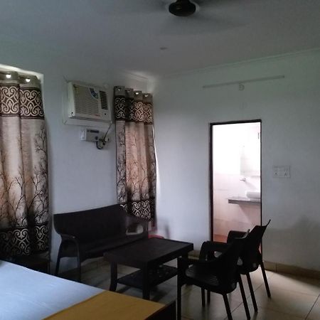 Krishna Hansraj Hotel Una  Eksteriør billede